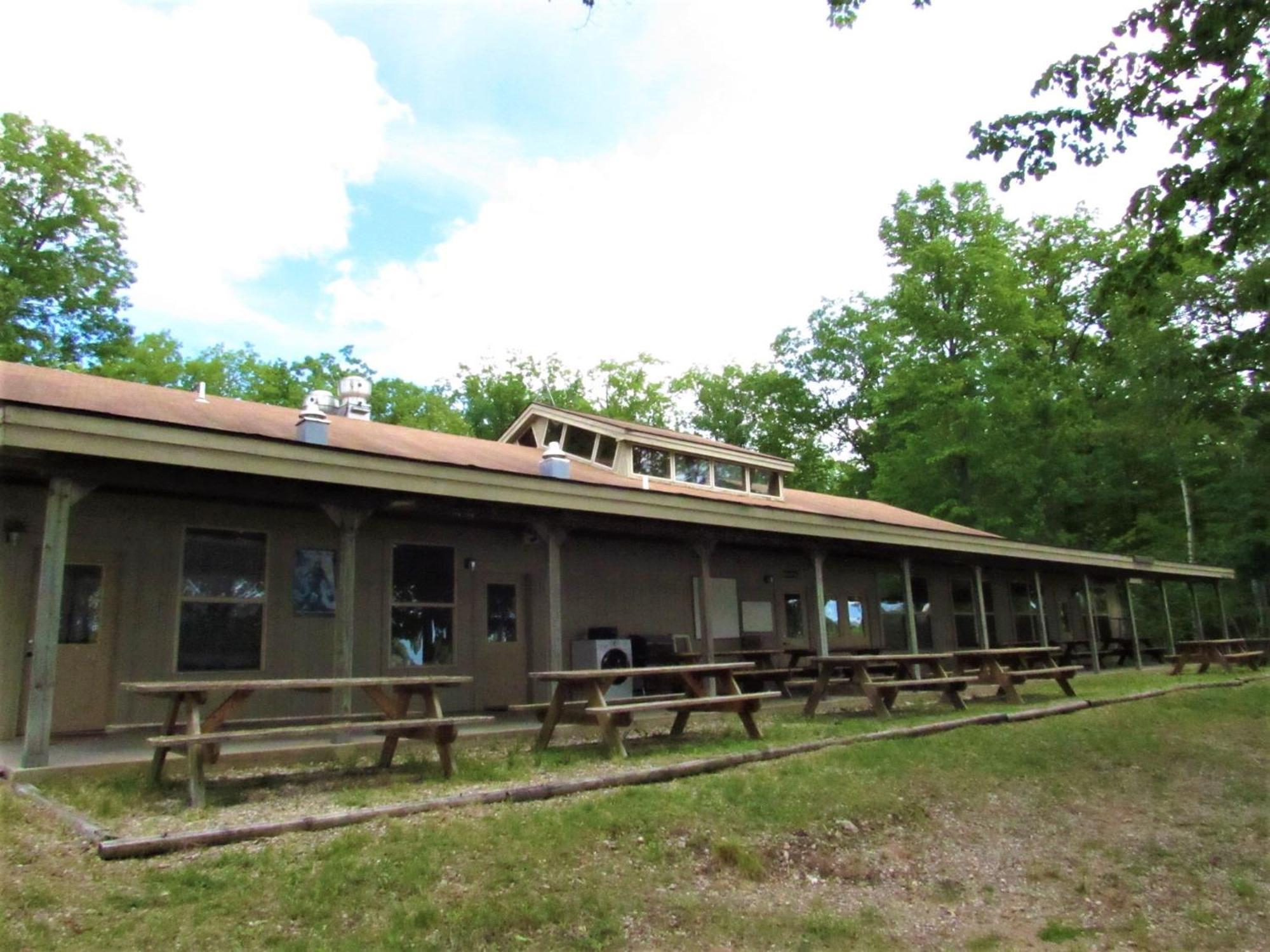 Lake House Lodge Lupton Exterior photo